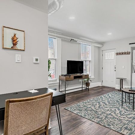 Fashionable 2Br In Downtown Location W Work Area Leilighet Harrisburg Eksteriør bilde